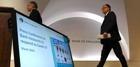 Mark Carney, Präsident der Bank of England, bei der Verkündung s...