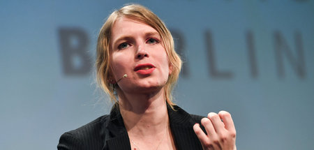 Die US-Whistleblowerin Chelsea Manning auf der »Re:publica« am 2... Die US-Whistleblowerin Chelsea Manning auf der »Re:publica« am 2...