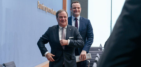 Im Scheinwerferlicht: Armin Laschet und Jens Spahn (Berlin, 25.2... Im Scheinwerferlicht: Armin Laschet und Jens Spahn (Berlin, 25.2...