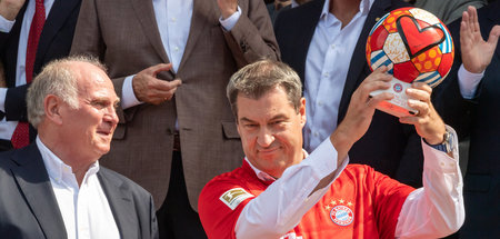 »Gesagt, was viele Menschen denken«: Markus Söder (r.) bei einem...