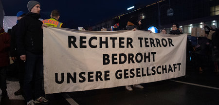 Demonstration am Berliner Hermannplatz nach den rassistisch moti...