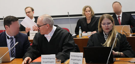 Einen Teil der Beute in gute Anwälte zu investieren zahlt sich o...