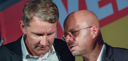 Müssen reden: Björn Höcke und Andreas Kalbitz (Königs Wusterhaus... Müssen reden: Björn Höcke und Andreas Kalbitz (Königs Wusterhaus...