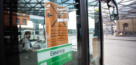 Was hat der Busfahrer von seinem Heldenstatus? Zunächst einmal a...