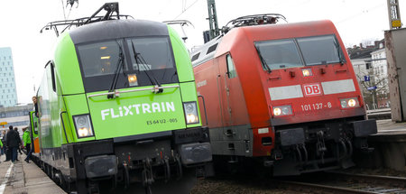 Die Deutsche Bahn soll in der Krise für Billiganbieter wie »Flix...
