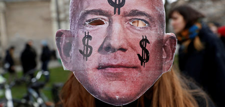 Am Konzern von Jeffrey Bezos beißen sich viele Gewerkschaften mo...