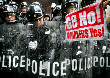 Ausnahmezustand: Bis zu 21000 Polizisten sollen gegen die Global...