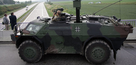 Im Zweifel gegen die Verfassung: »Fennek«-Panzerspähwagen der Bu...