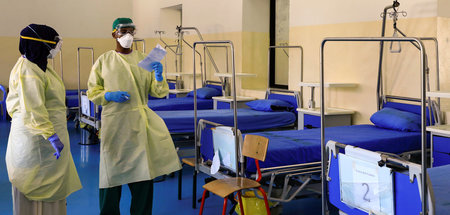 Vorbereiten, so gut es geht: Medizinische Kräfte im Martini-Hosp...