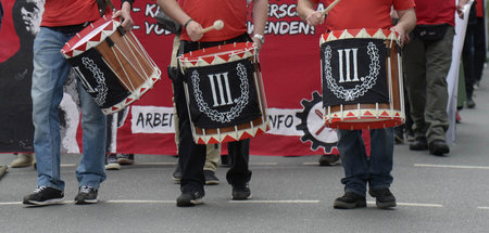 Trommeln für den Untergang: Aufmarsch von »Der III. Weg« (Saalfe...