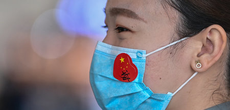 Während der Westen versagt, versorgt die VR China die ganze Welt...