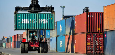 Zur Zeit kein Hochbetrieb: Exportcontainer im chinesischen Erenh...