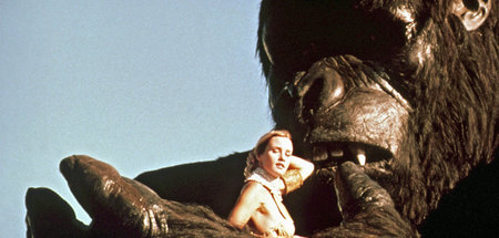 Dwan (Jessica Lang) verliert langsam die Scheu vor ihrem tierisc...