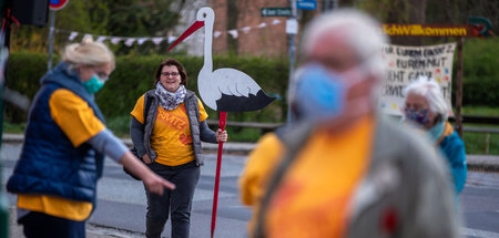 Patientenprotest: Viele werden wegen coronabedingter Praxisschli... Patientenprotest: Viele werden wegen coronabedingter Praxisschli...