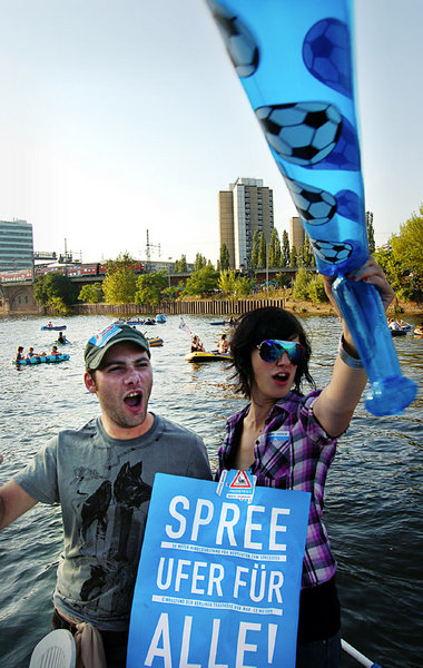 Die Spree soll allen gehören: Mediaspree-Protest Anfang Juli Die Spree soll allen gehören: Mediaspree-Protest Anfang Juli