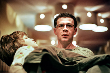 »Wir sollen verrecken«: Mladen (Nebojsa Glogovac) trägt sein Kin...