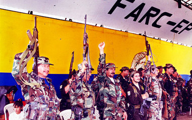 FARC-Rebellen in einer undatierten Aufnahme der Nachrichtenagent...