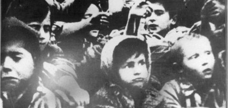 Nach der Befreiung durch die Rote Armee im Jahr 1945: Kinder von...