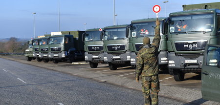Militaeruebung_Defen_64595621.jpg