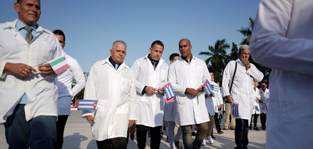 Internationale Solidarität ganz praktisch: Kubanische Ärzte auf ...