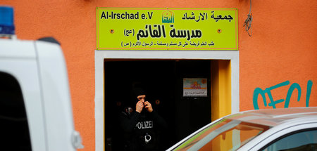 Ohne Beweise gegen Moscheen und Vereine: Razzia der Polizei im B...