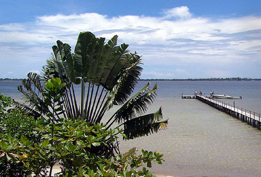 Bemühungen um einen ökologischen Tourismus: »Die neuen Paradiese...