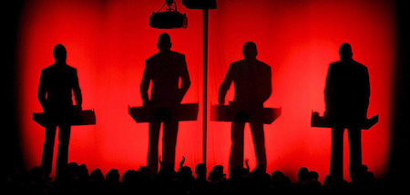 Ein Platz im Pophimmel: Kraftwerk on stage