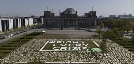 Geld soll auch zum Schutz der Umwelt fließen (Protest vor dem Re... Geld soll auch zum Schutz der Umwelt fließen (Protest vor dem Re...