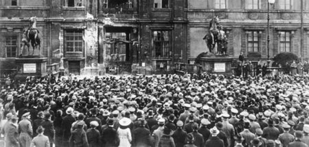 Massenproteste für eine sozialdemokratisch orientierte Betriebsr...