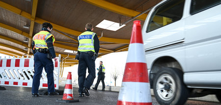 Als Stichtag für das Ende der Grenzkontrollen wurde mit Frankrei...
