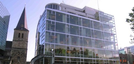 Glaspaleis_front-east.jpg