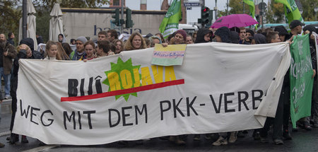 Protestzug gegen das Verbot der kurdischen Arbeiterpartei PKK (F...