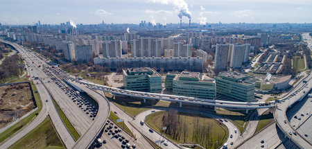 Der Verkehr auf den Moskauer Autobahnen wird seit April digital ...