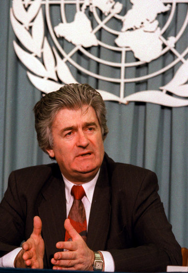 Zum Teufel stilisiert – Radovan Karadzic im März 1993 bei der UN... Zum Teufel stilisiert – Radovan Karadzic im März 1993 bei der UN...