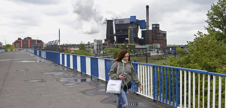 Fabrik nahe der Bobrek-Kohlemine, der für drei Wochen geschlosse... Fabrik nahe der Bobrek-Kohlemine, der für drei Wochen geschlosse...