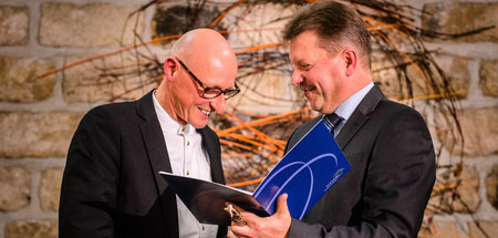 »Milieu zwischen Konservatismus und Faschismus«: Jörg Bernig erh...