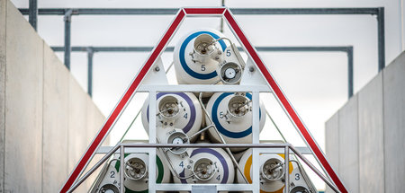 Gewinnung, Lagerung und Transport von Wasserstoff sind aufwendig...