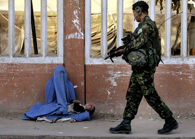 Bettlerin in Kabul – »Viele Frauen in Afghanisten waren überglüc...