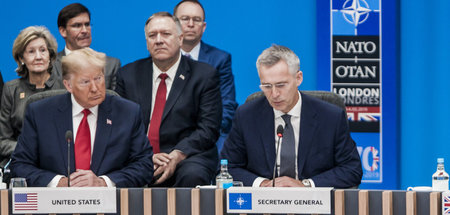 London, 4. Dezember 2019: NATO-Gipfel mit Donald Trump (l.) und ...