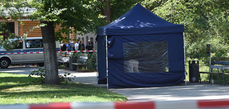 Spurensicherung am Tatort im Kleinen Tiergarten (Berlin, 23.8.20