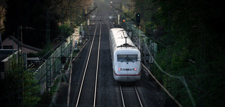 Bald mehr Züge unterwegs: ICE durchquert Ruhrgebiet bei Bochum