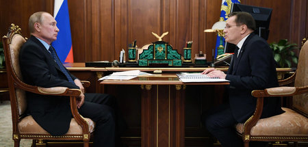 Russlands Präsident Wladimir Putin bei einem Treffen mit dem Che...