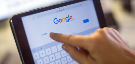 Digitalgigant Google baut »Marktmacht« weiter aus und schließt m...