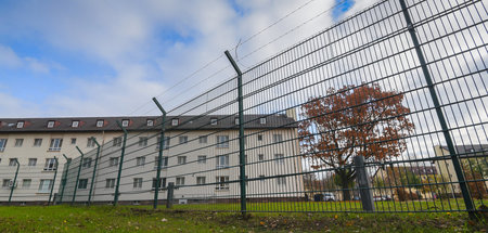 Blick auf die umzäunte Unterkunft in Bamberg