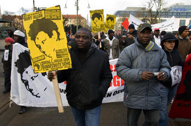 7. Januar 2008 in Dessau: Gedenkdemo am dritten Jahrestag des To...