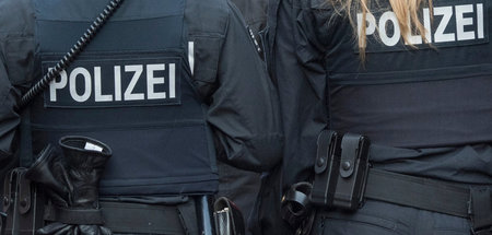 Polizei_in_Frankfurt_64385598.jpg