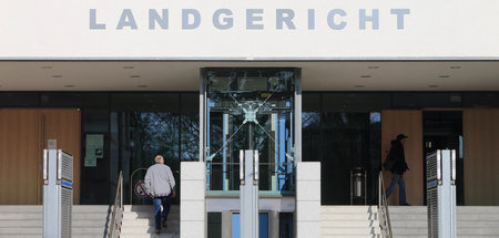 33_Jaehriger_wegen_M_65713836.jpg