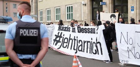 Demonstranten erinnern an Oury Jalloh (Dessau, 11.6.2020) Demonstranten erinnern an Oury Jalloh (Dessau, 11.6.2020)