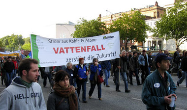 Proteste gegen geplante Kohlekraftwerke, wie hier in Hamburg-Moo...