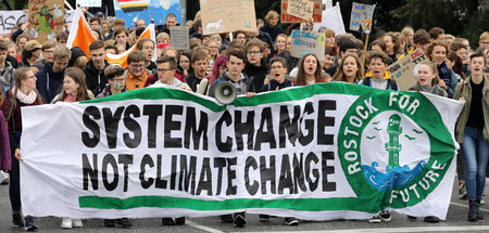 Viele glauben nicht mehr, dass die Umwelt- und Klimakrise im Kap... Viele glauben nicht mehr, dass die Umwelt- und Klimakrise im Kap...